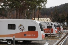 안성쌀어름상회 | [길따라 멋따라] '마당극 프리마돈나' 어름산이 매력에 흠뻑 빠진 안성 여행