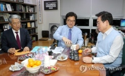 내년 예산안 합의를 위해 보이차 서비스