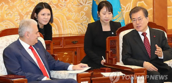 문 대통령, 터키 총리 접견