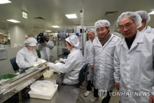 이총리, 미래 에너지-먹거리 충북 태양광·바이오밸리 방문