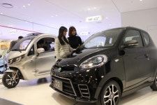 이마트 부산 문현점에 초소형 전기차 매장 오픈