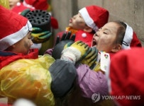 연탄 생각보다 무겁네