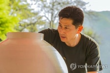 제6대 여주 도예명장에 운산도예 대표 김흥배씨
