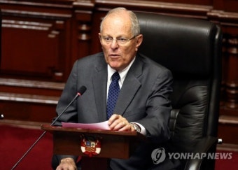 탄핵표결 앞둔 쿠친스키 페루 대통령 항변…