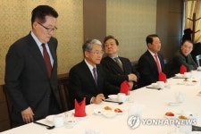 국민의당 고문단 오찬 회동 참석한 박지원 전 대표