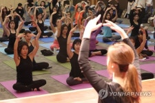 요가하며 새해 첫 주말