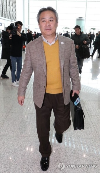출국하는 이기흥 대한체육회장