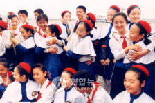 [이희용의 글로벌시대] 평창올림픽에 북한 어린이합창단이 온다면…