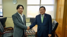 마늘랩, 말레이시아 공무원 협동조합과 사업 협의