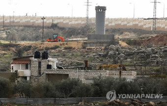 팔레스타인 16세 소년, 이스라엘군 총격에 숨져