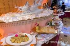 발리 가방·버버리 향수…마식령호텔 상점에 외국제품 즐비