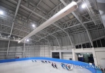 15.4도를 사수하라…쇼트트랙 훈련장에 등장한 풍선난방