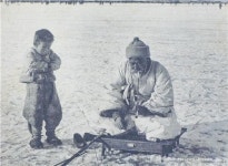 [길따라 멋따라] 얼음 녹으면 깊은 물속으로 사라지는 빙어…낚시 지금이 좋다