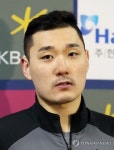 답변하는 이돈구