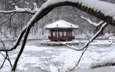 눈꽃 절경 이룬 정읍 내장산 육모정