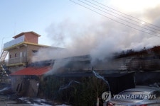 파주 어린이집 창고 불나…키즈카페로 대피
