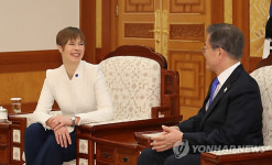 문 대통령, 에스토니아 정상회담…