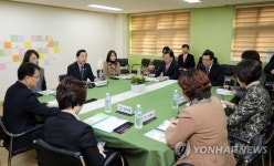 대전 산내유치원서 간담회하는 김상곤 사회부총리 겸 교육부 장관