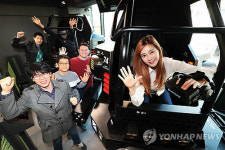 KT-GS리테일, 브라이트 3월 공동 개관