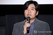 [올림픽] 인사말 하는 김경만 감독