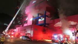 광명 자원회수시설 쓰레기 3천t에 불…인명피해 없어