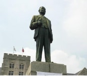 인촌은 친일·반민족행위자…고려대 동상 철거해야