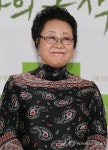 포즈 취하는 김선화