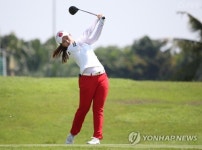 티샷하는 최혜진