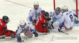 캐나다 슛 찬스!