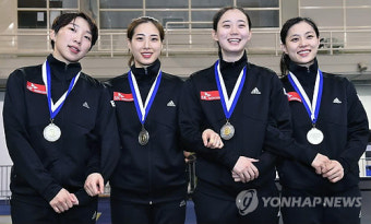 펜싱 여자 사브르 대표팀, 아테네 월드컵 단체전 준우승