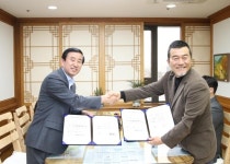 폐교된 충주 능암초등학교에 정크아트 로봇 테마파크