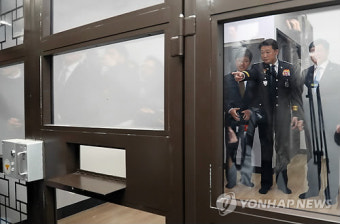 유치장 들어간 경찰청장