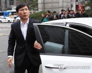 안희정 불출석에 법원, 영장심사 취소…검찰 구인장 반환(종합)