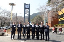 BNK경남은행, 창원 편백 치유의 숲 쉼터 개장