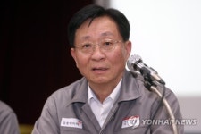 금호타이어 회장 타이어뱅크 발표, 법정관리 조장 의도