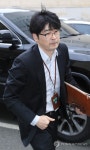 평양 공연 사전연습실로 향하는 탁현민