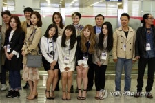 평양 와서 긴장이 풀렸어요…예술단 186명 북측 환대에 미소