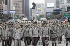 광화문 적신 제주 4·3의 눈물…70주년 분향소에 시민 발길