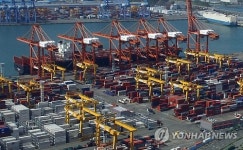 현대상선 부산신항 터미널 되산다…지분 50% 확보 추진