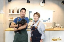 셰프가 만든 최고급 개밥, 그 맛이 궁금해…개슐랭가이드