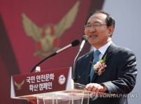 축사하는 노회찬