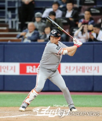 KBO리그 첫 밀레니엄 선수 홈런 주인공 정은원