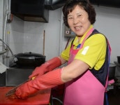 회사서 배운 마사지·풍선아트로 재능봉사 신나요