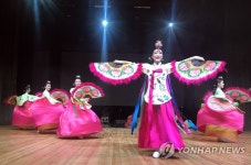 아제르바이잔 건국 100주년 수놓은 한국 전통무용