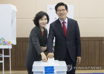 [사전투표] 사전투표하는 김문수 후보