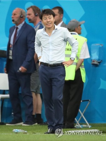 [월드컵] 1-2 패배에 아쉬워하는 신태용 감독