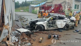 안성 승용차 사고 현장