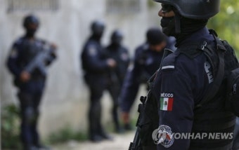 목숨 내놓고 정치하는 멕시코…