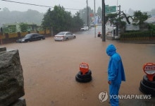 학교·주차장도 잠겼다…보성, 시간당 최대 80㎜ 물바다
