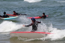 강릉 금진해변은 서핑 천국